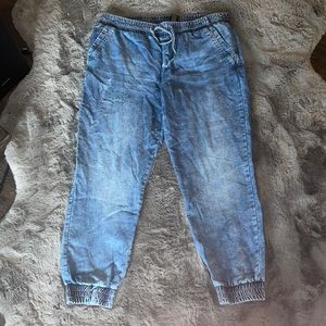 MOSSIMO DENIM JOGGERS SIZE L